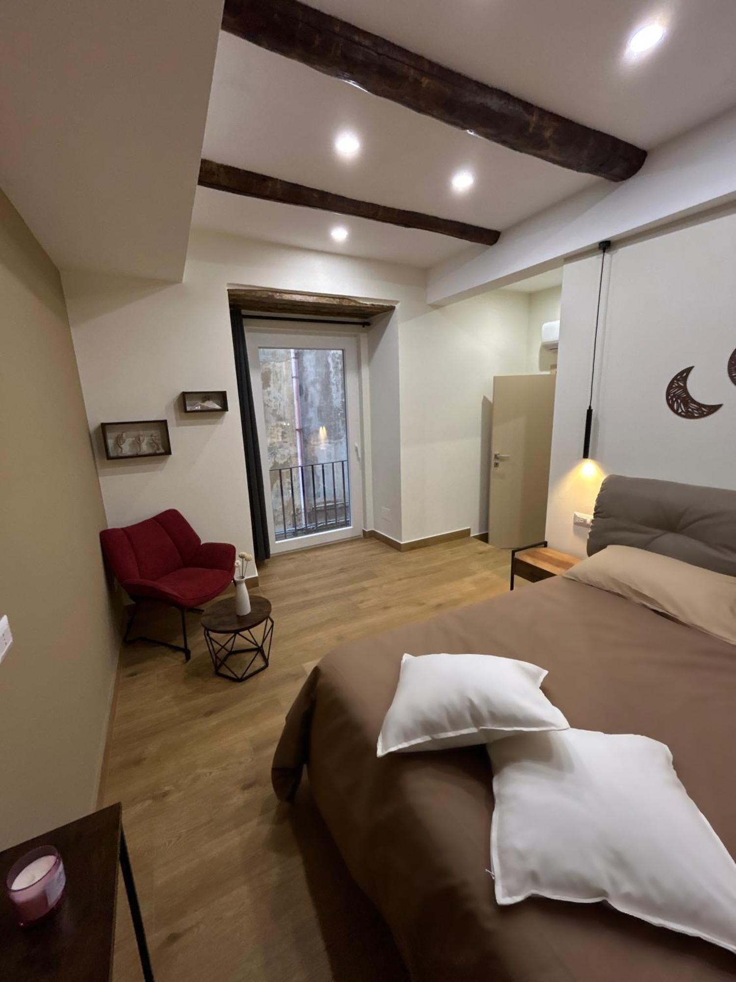 Somnia Luxury Rooms Naples Luaran gambar